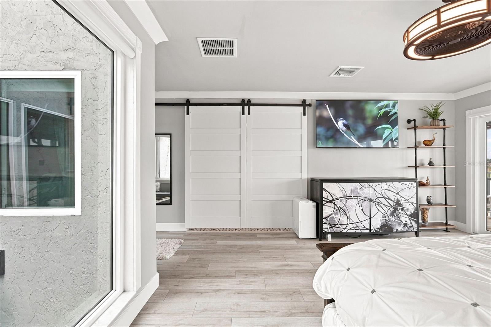 LAKE SUZY VILLAS - Residential