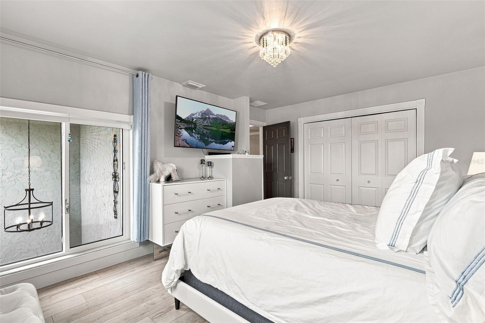 LAKE SUZY VILLAS - Residential