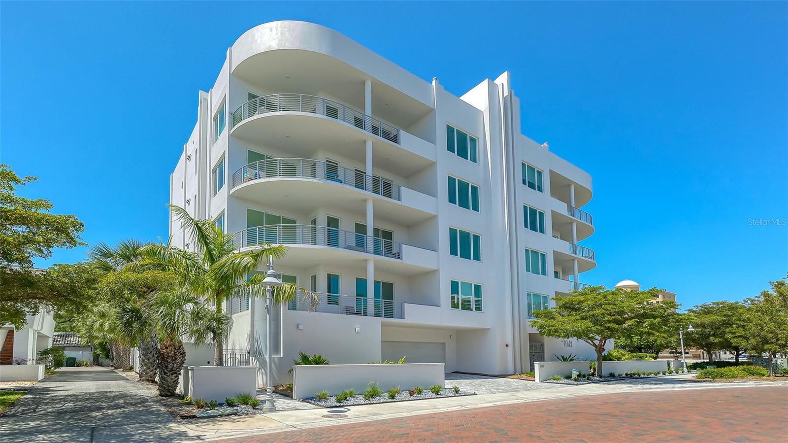 THE PEARL - Residential