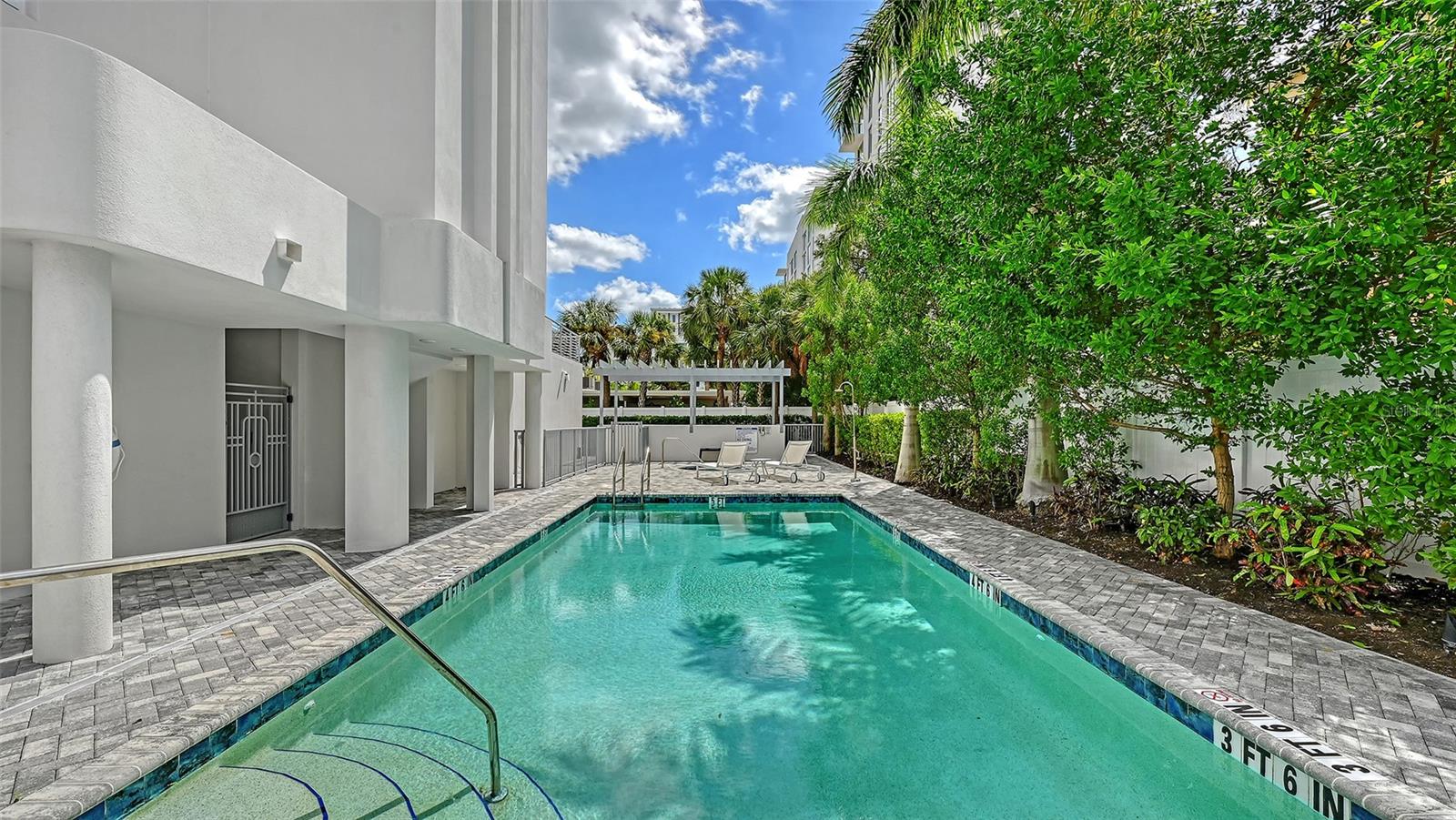 THE PEARL - Residential