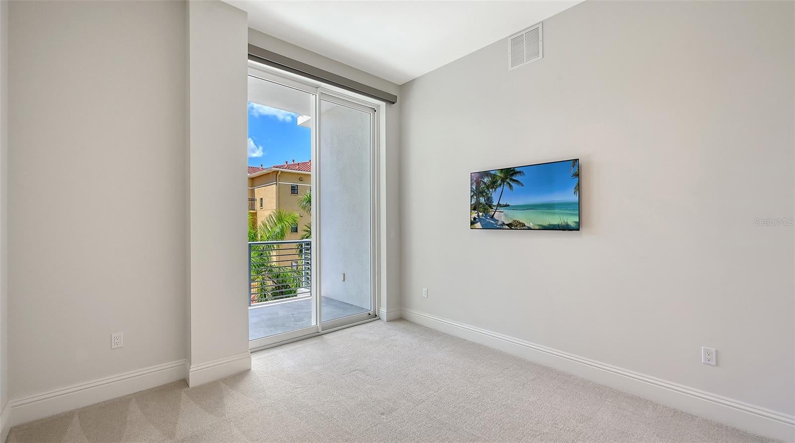 THE PEARL - Residential