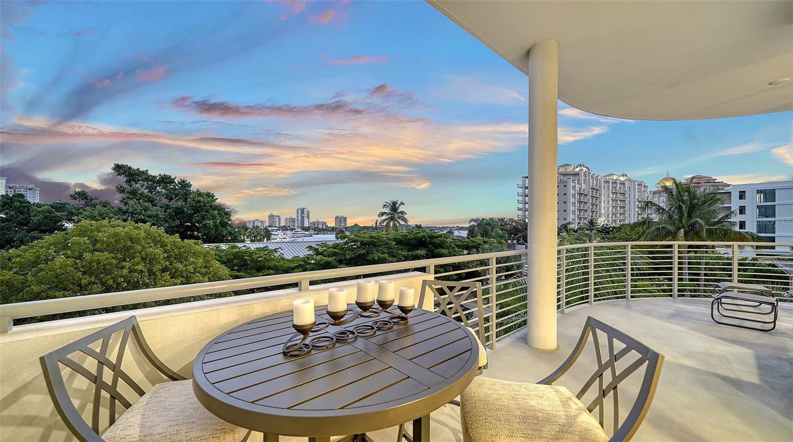 THE PEARL - Residential