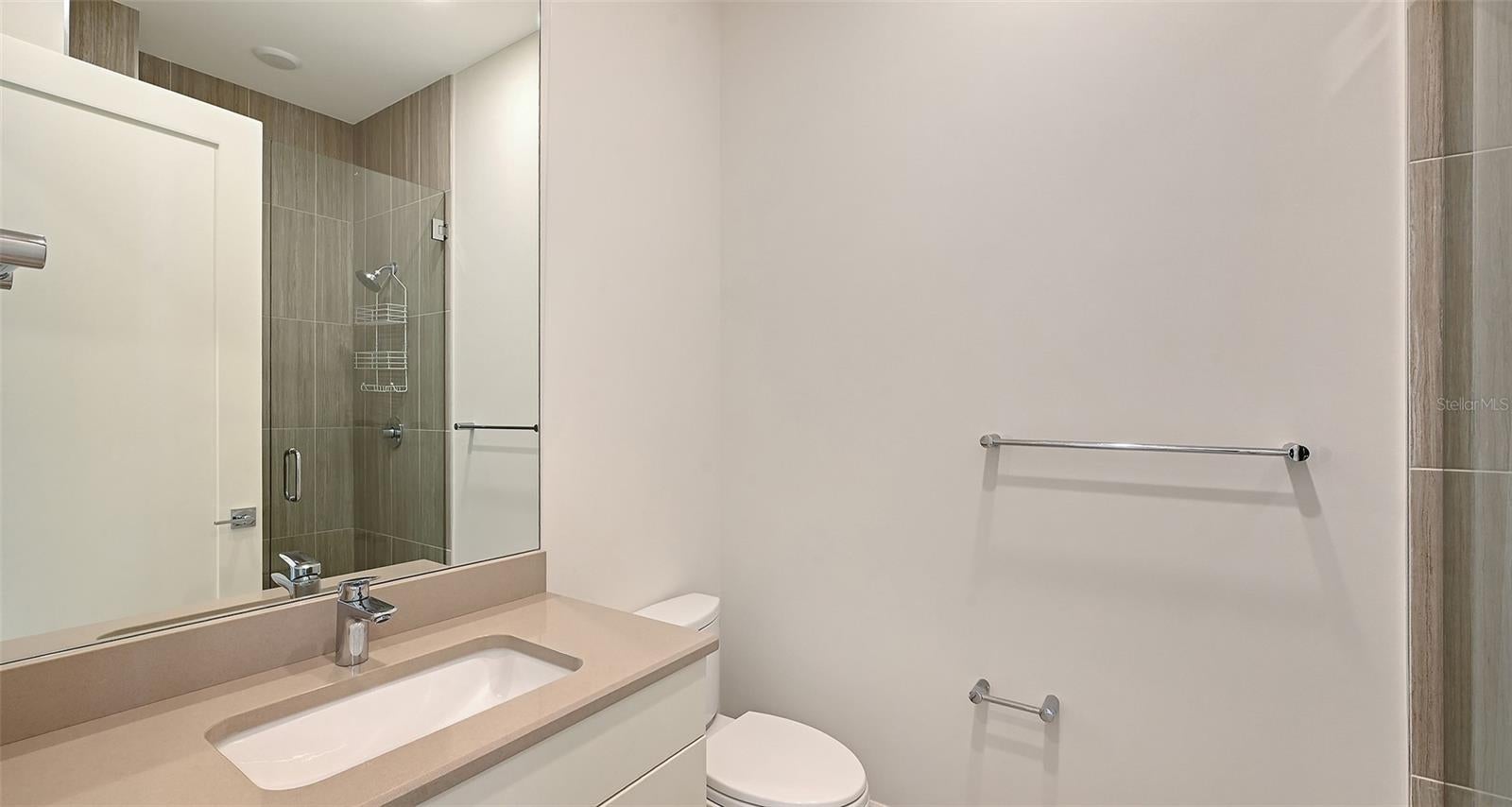 THE PEARL - Residential