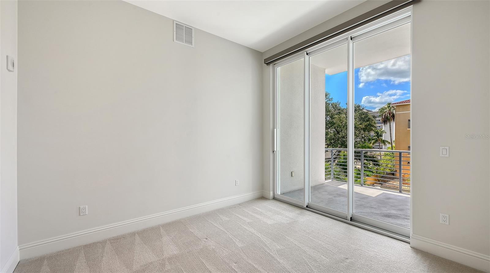 THE PEARL - Residential