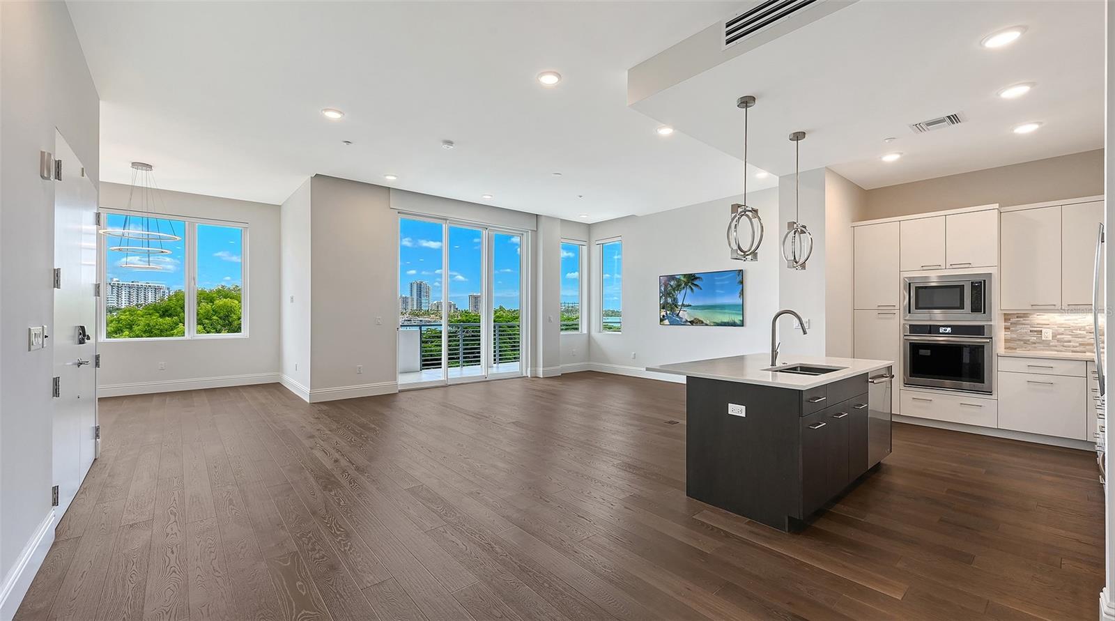 THE PEARL - Residential