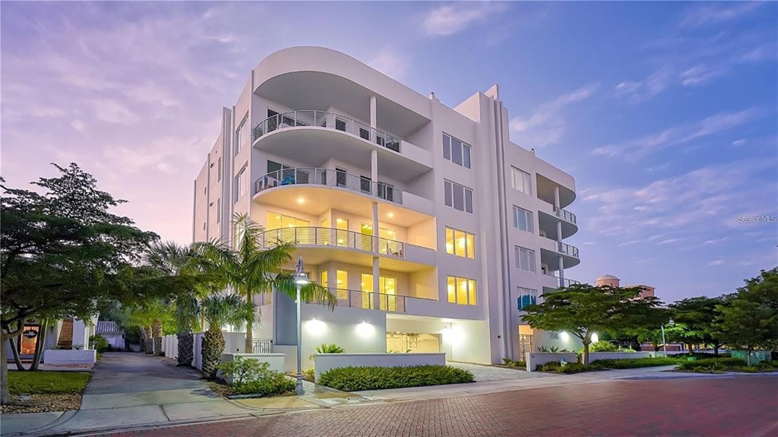 THE PEARL - Residential