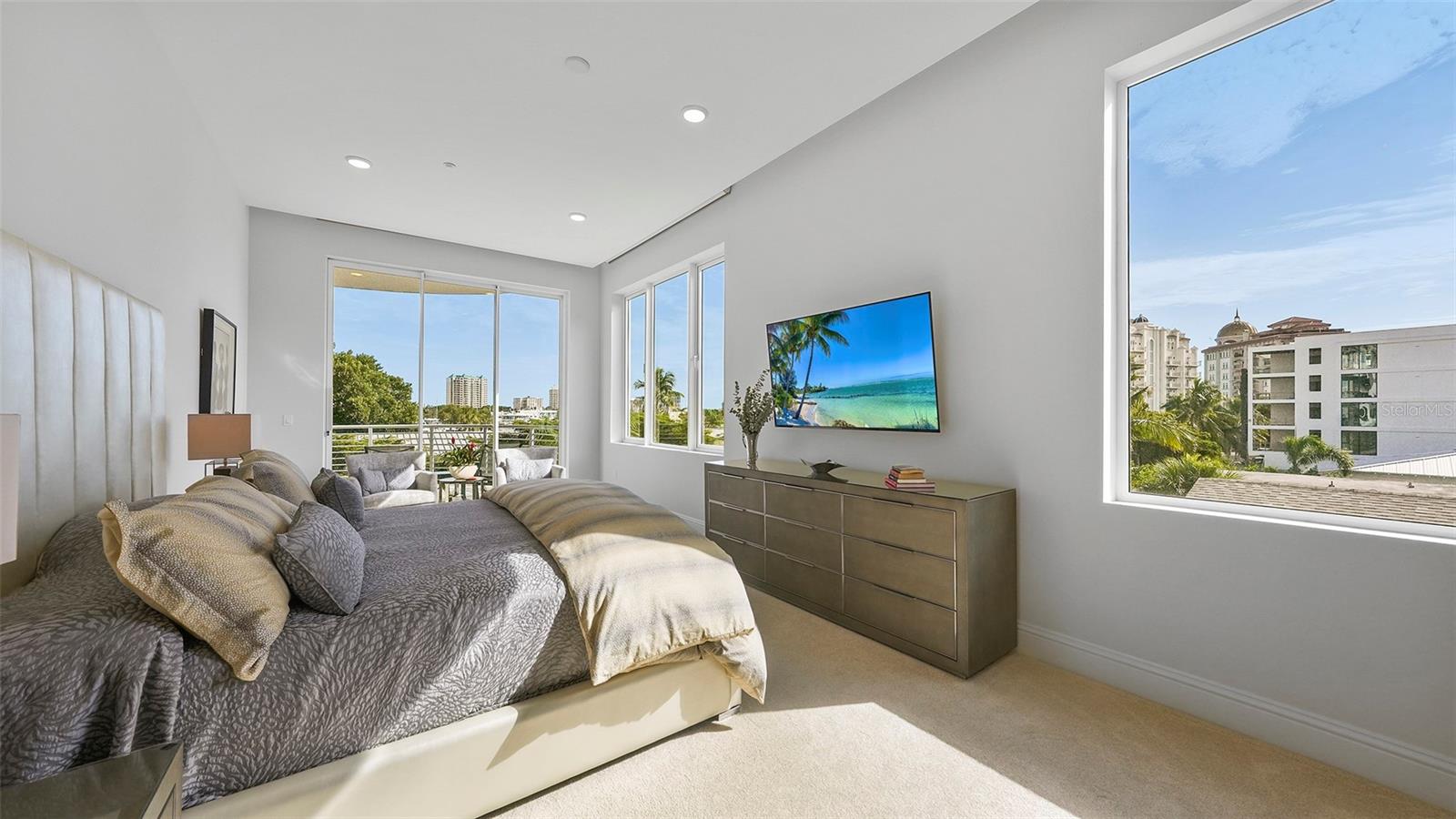 THE PEARL - Residential