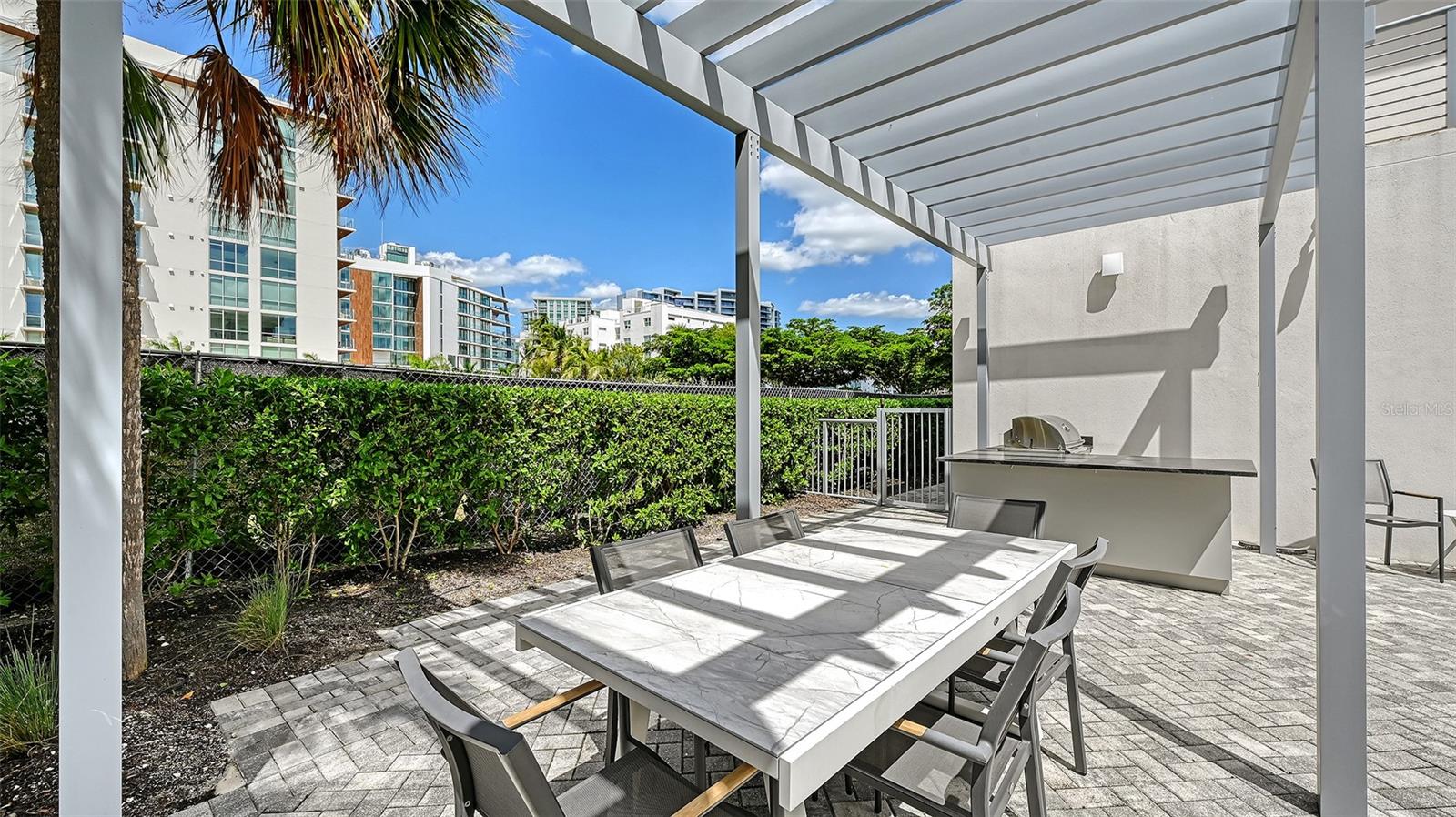 THE PEARL - Residential