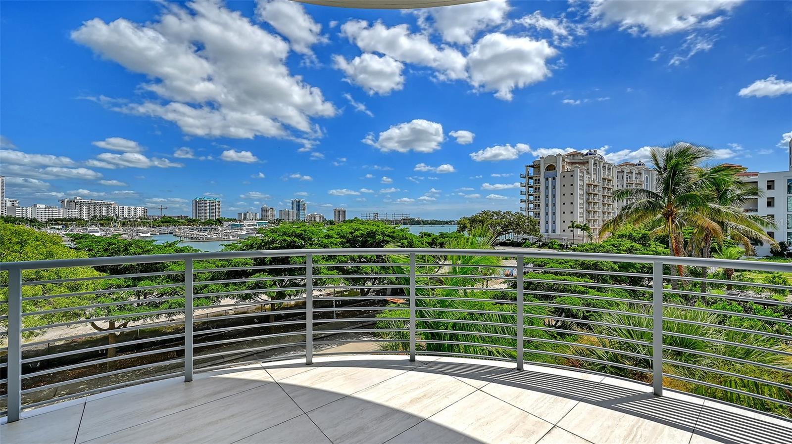 THE PEARL - Residential