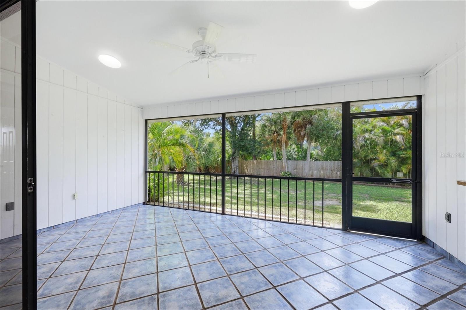 PINE GLEN WEST - Residential