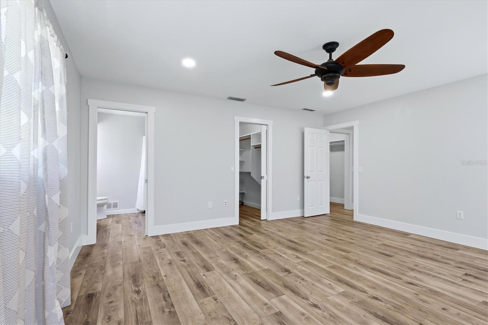 PINE GLEN WEST - Residential