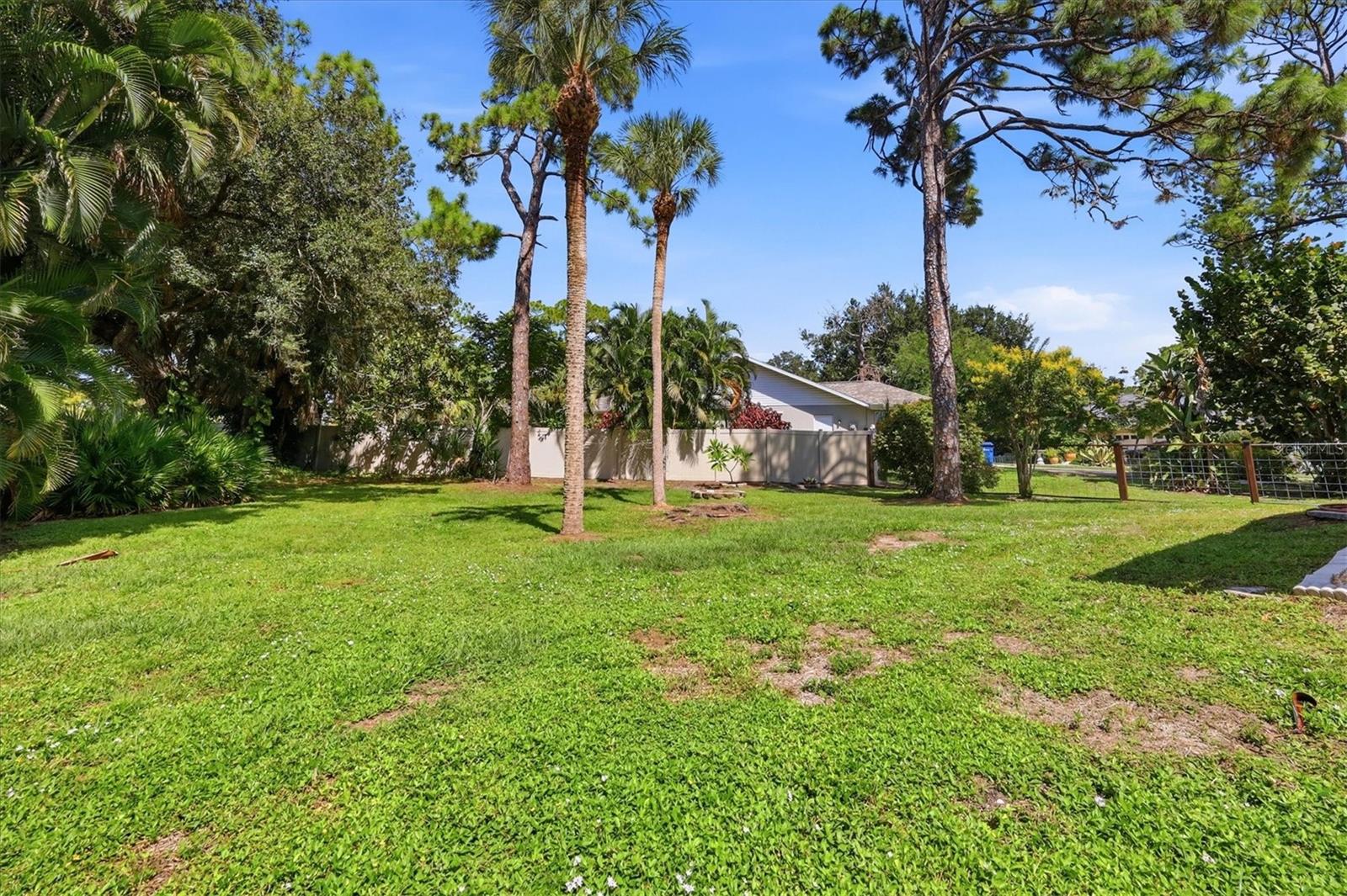 PINE GLEN WEST - Residential