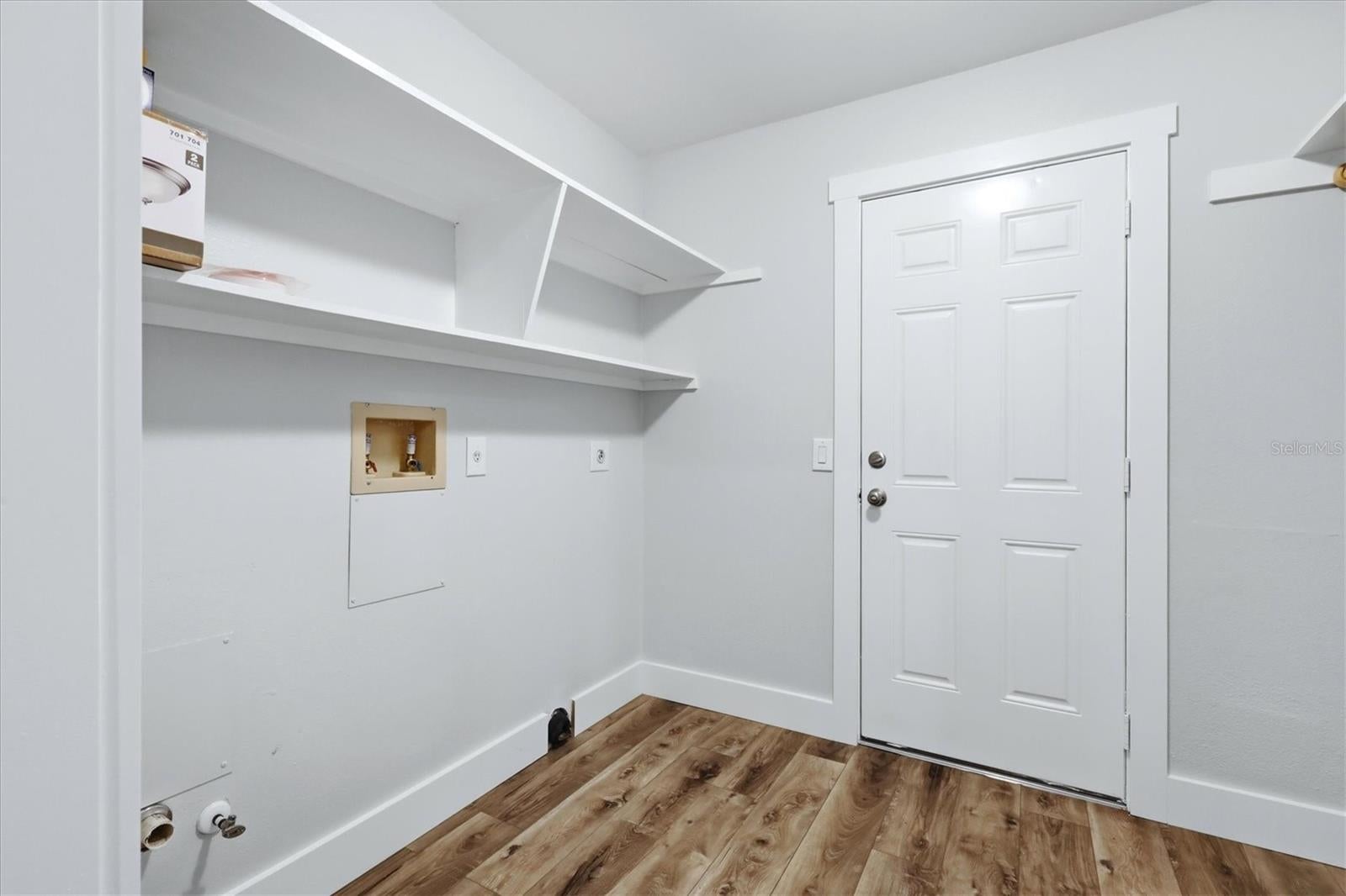 PINE GLEN WEST - Residential