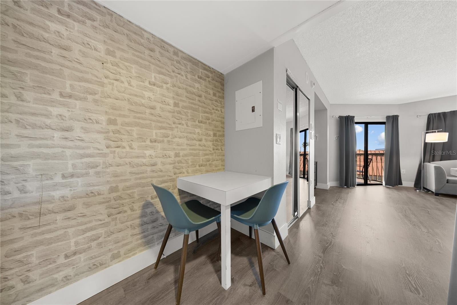 ENCLAVE AT ORLANDO - Residential