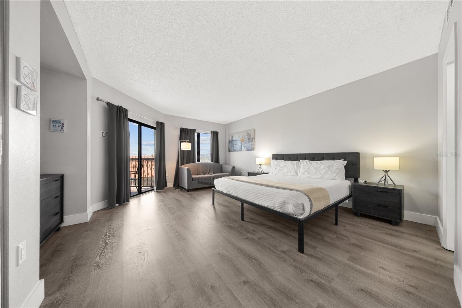 ENCLAVE AT ORLANDO - Residential