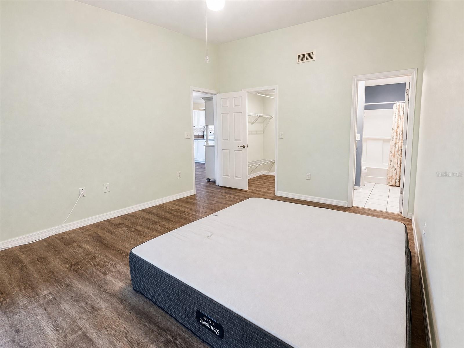 FIDDLERS GREEN 02 PH 02 BLDG 01 - Residential