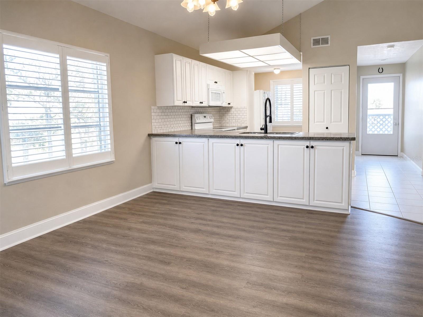 FIDDLERS GREEN 02 PH 02 BLDG 01 - Residential