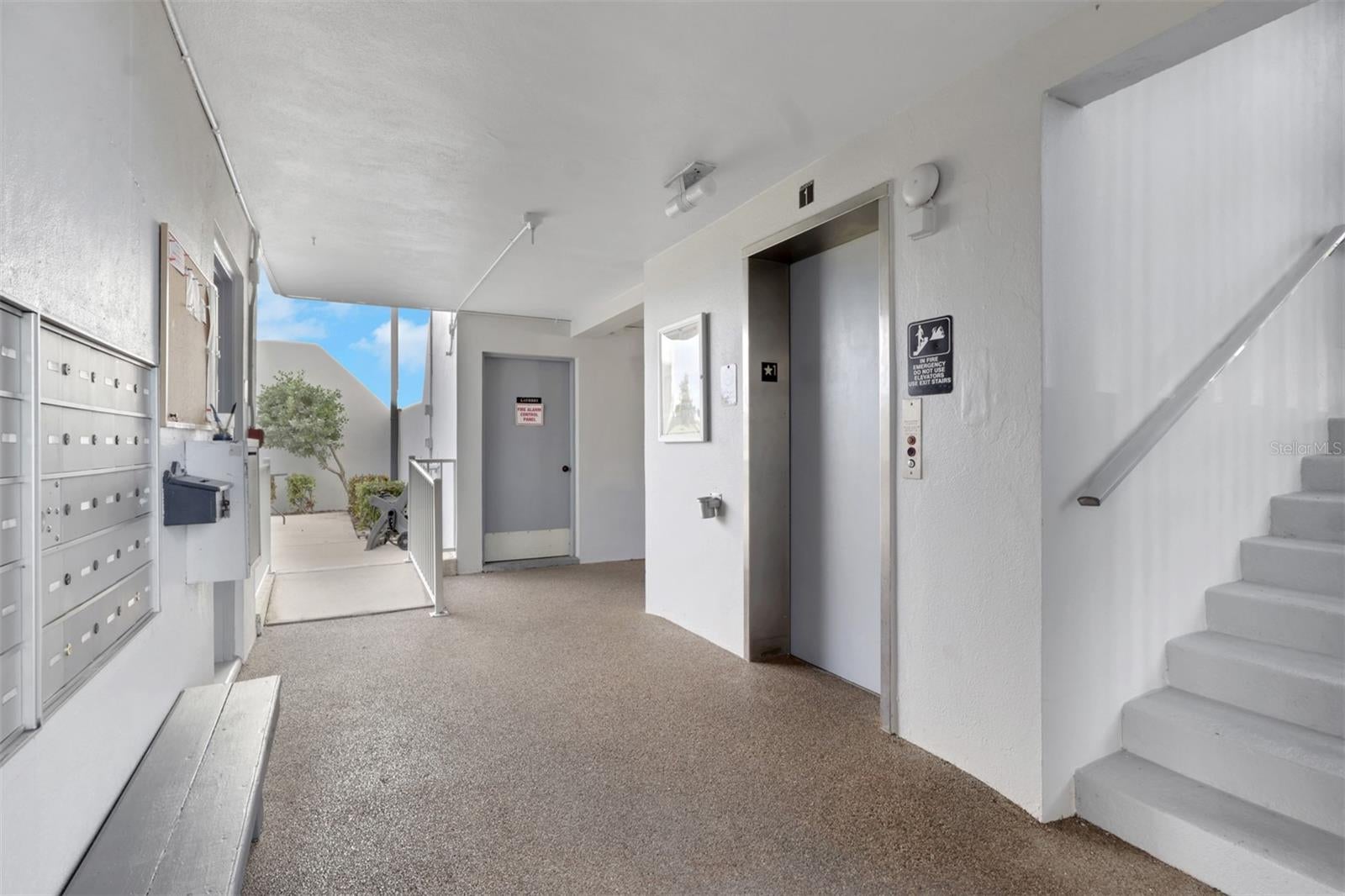 7 LAKES CONDO - Residential