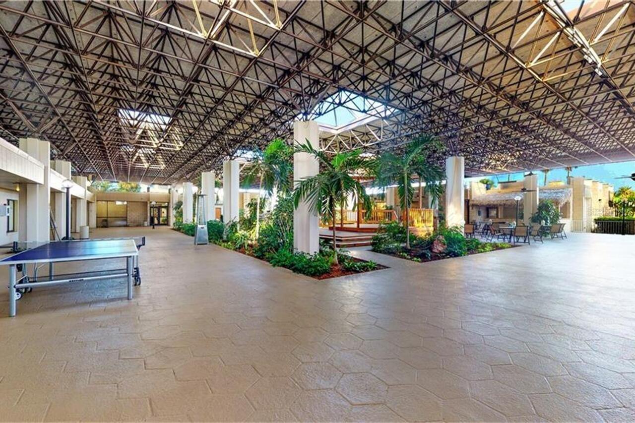 7 LAKES CONDO - Residential