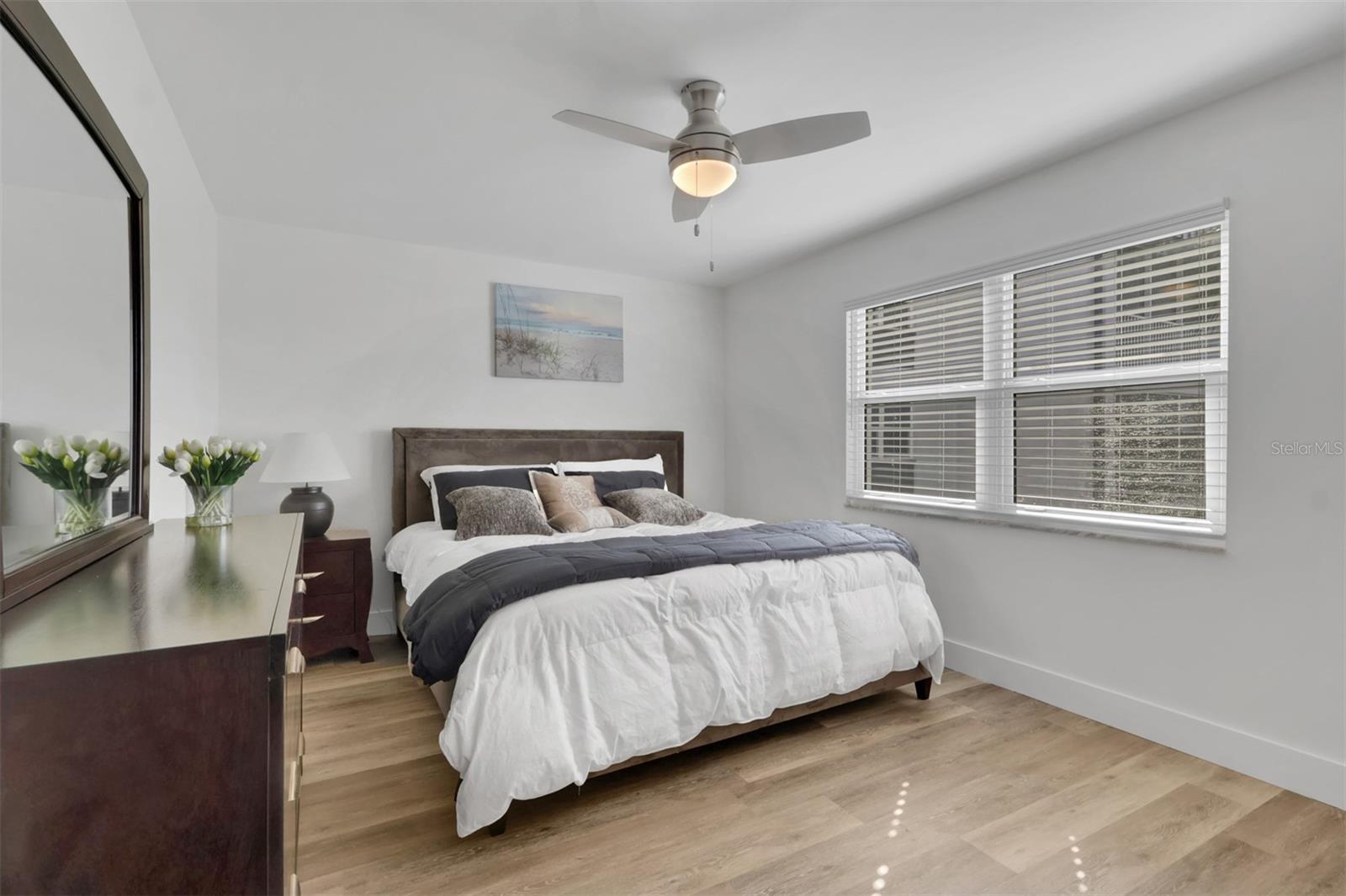 7 LAKES CONDO - Residential
