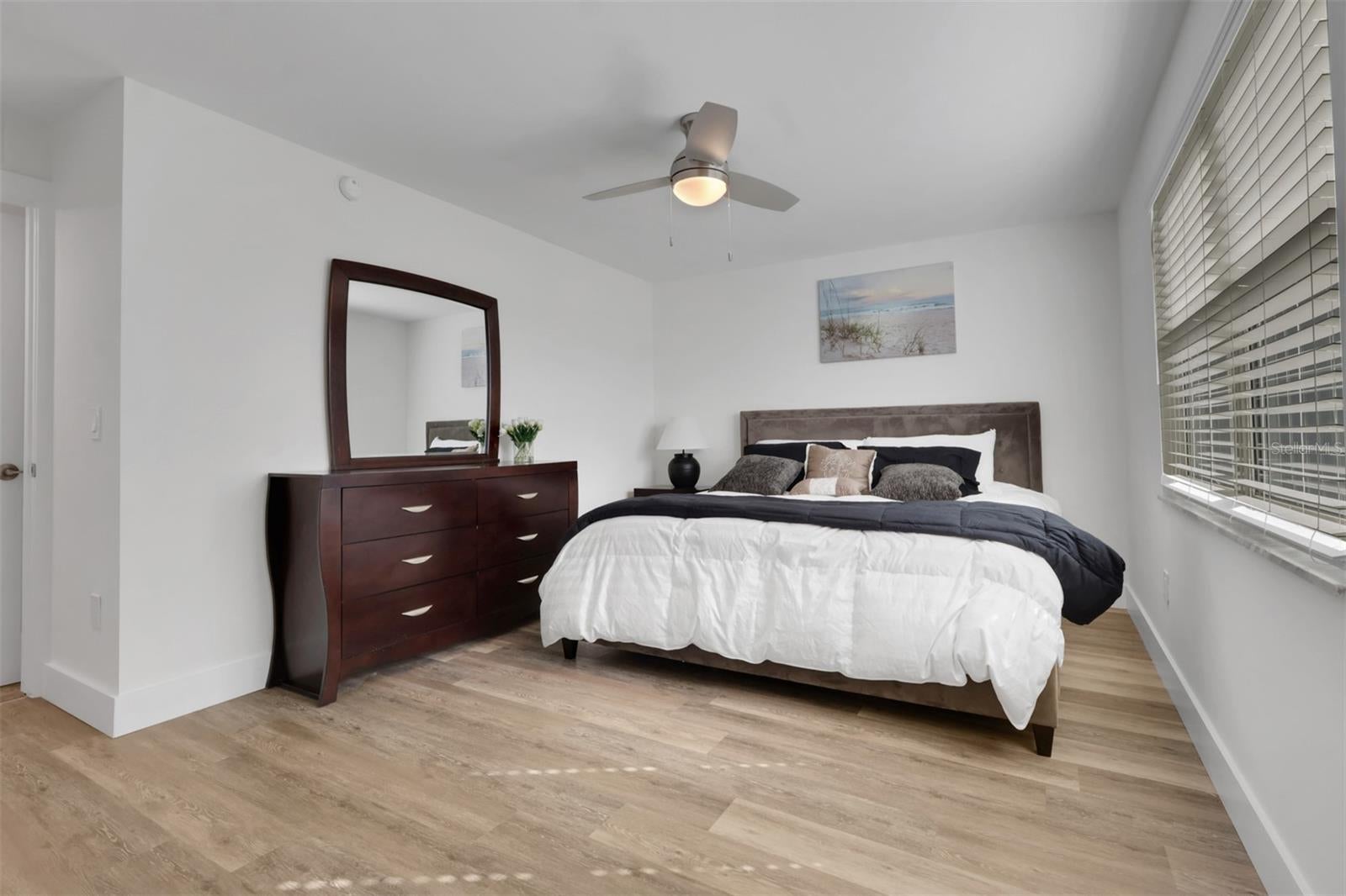 7 LAKES CONDO - Residential
