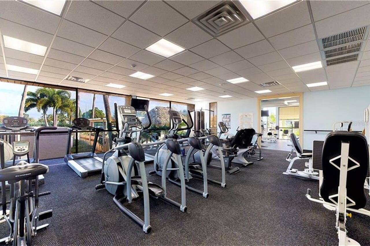 7 LAKES CONDO - Residential