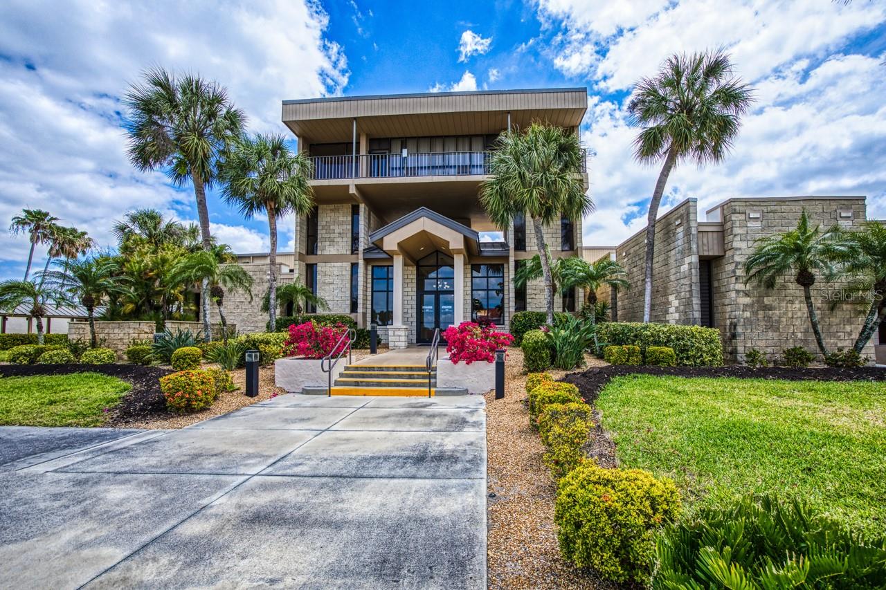 7 LAKES CONDO - Residential