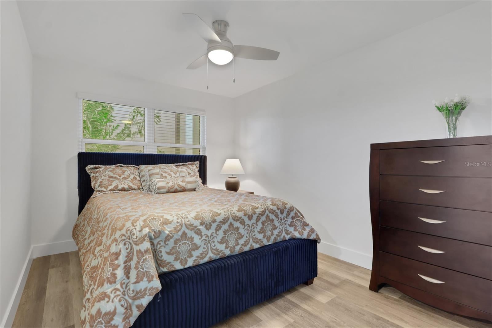 7 LAKES CONDO - Residential