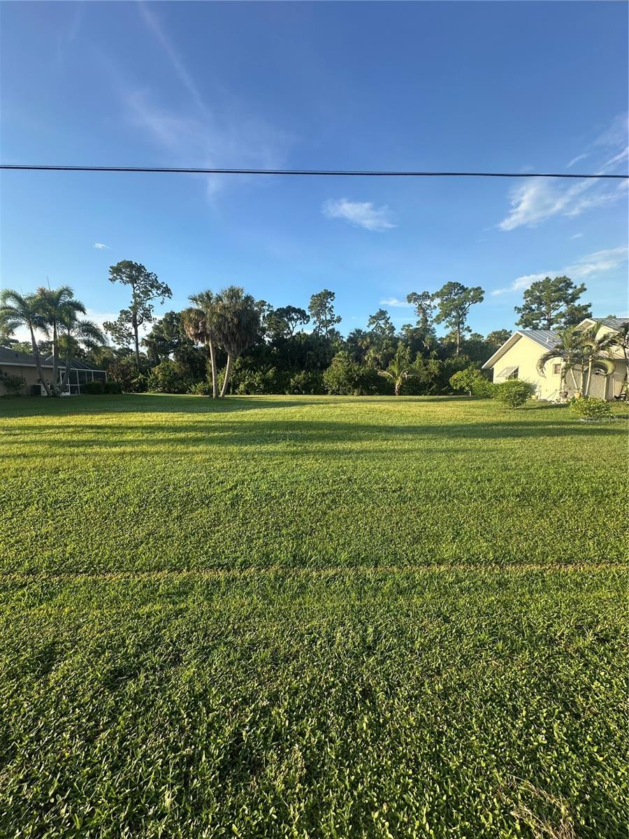 PUNTA GORDA ISLES SEC 18 - Land