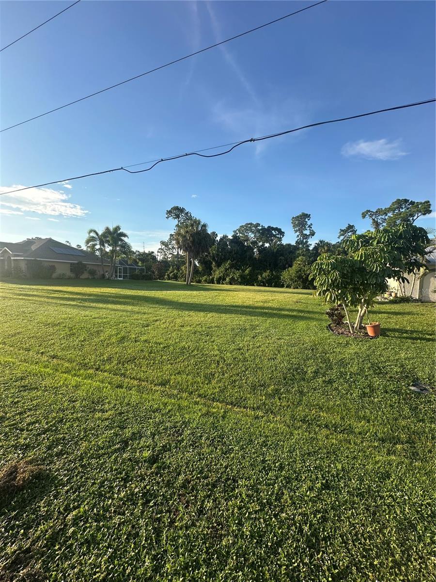 PUNTA GORDA ISLES SEC 18 - Land