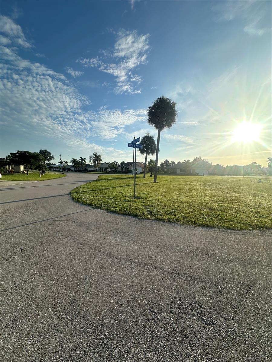 PUNTA GORDA ISLES SEC 18 - Land