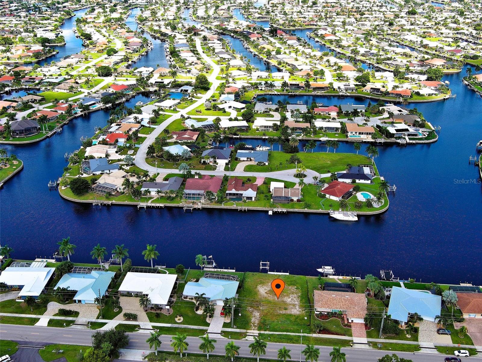 PUNTA GORDA ISLES SEC 14 - Land
