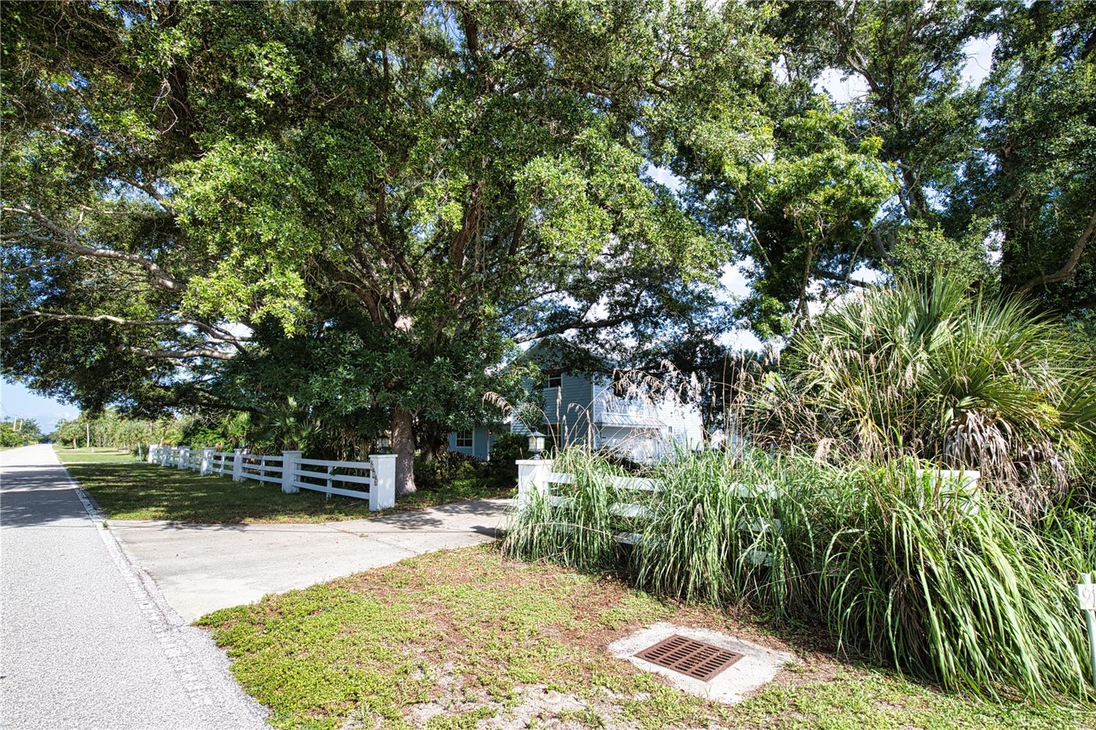 ENGLEWOOD GARDENS - Residential