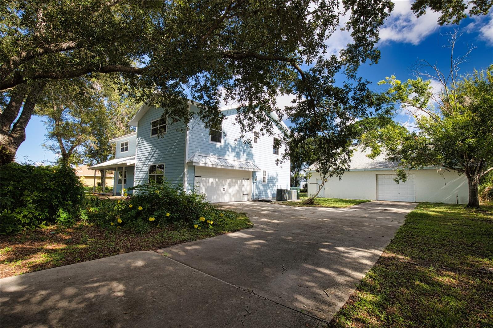 ENGLEWOOD GARDENS - Residential