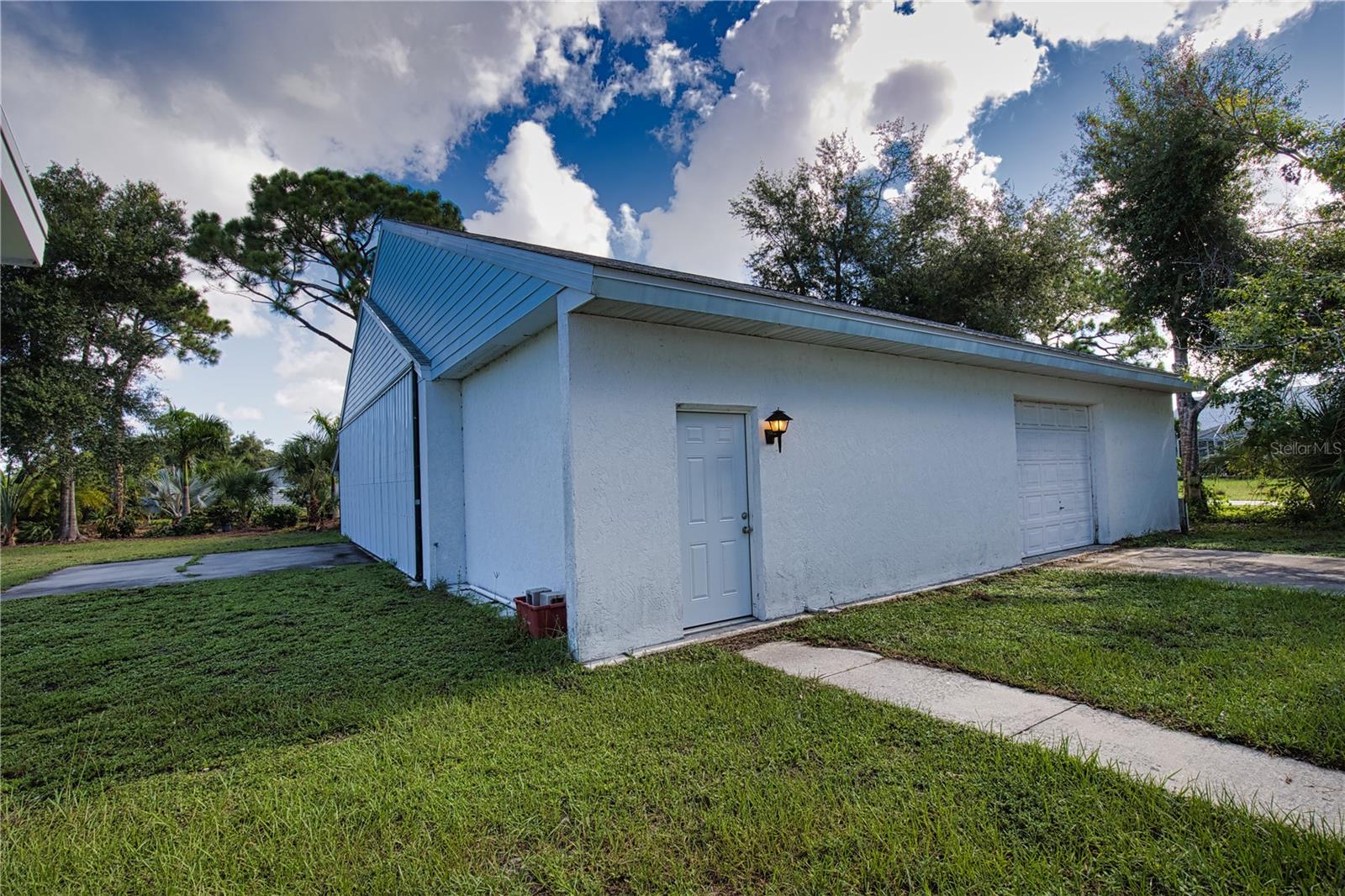 ENGLEWOOD GARDENS - Residential