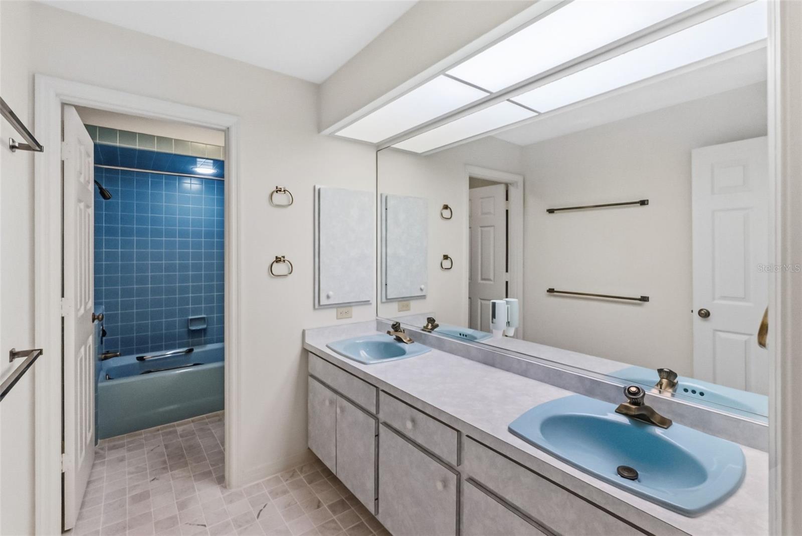 THE LANDINGS - Residential
