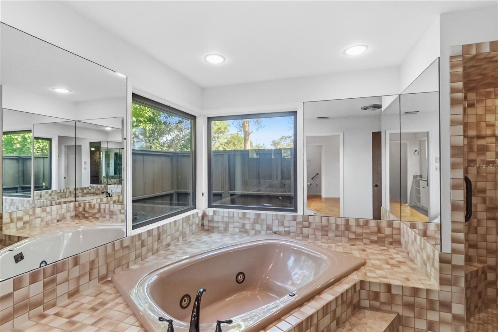 THE LANDINGS - Residential