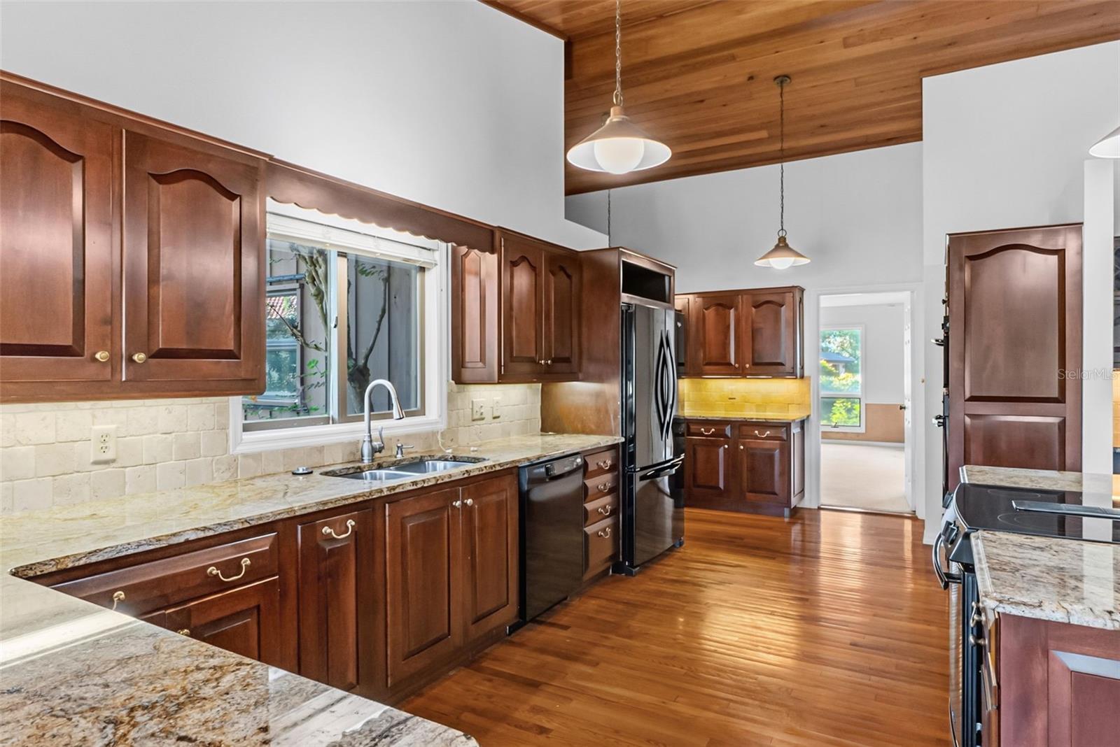 THE LANDINGS - Residential