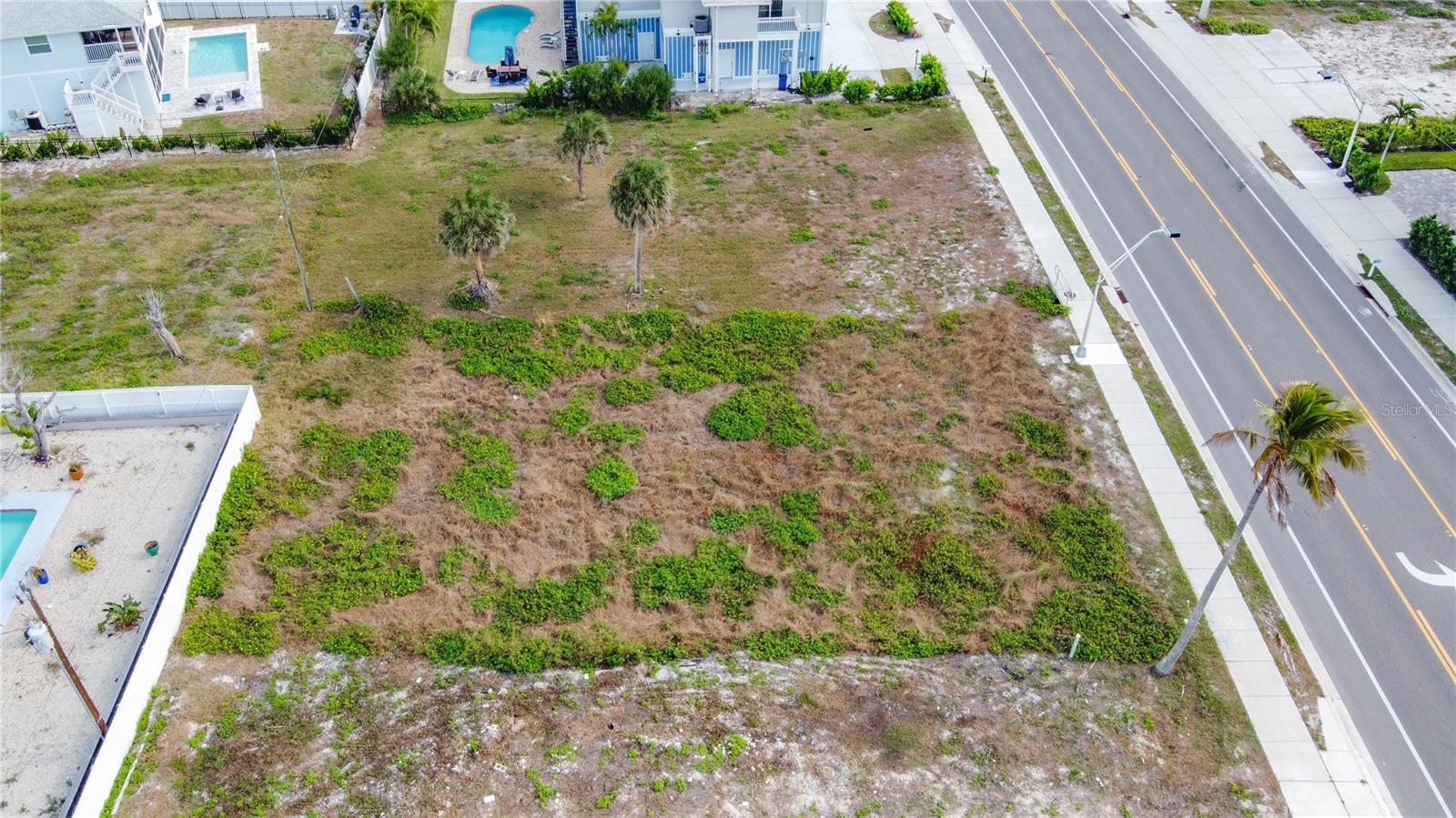 LAGUNA SHORES - Land