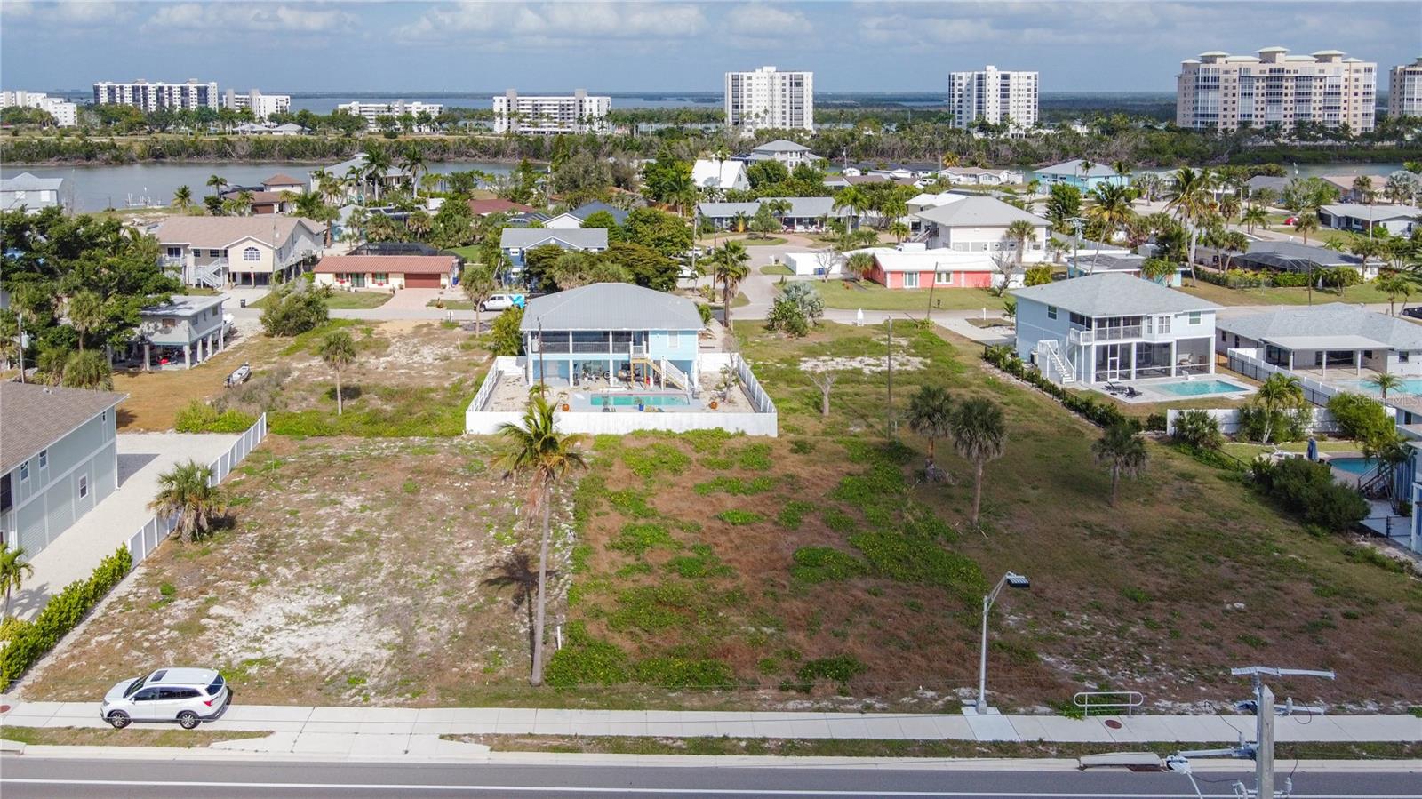 LAGUNA SHORES - Land