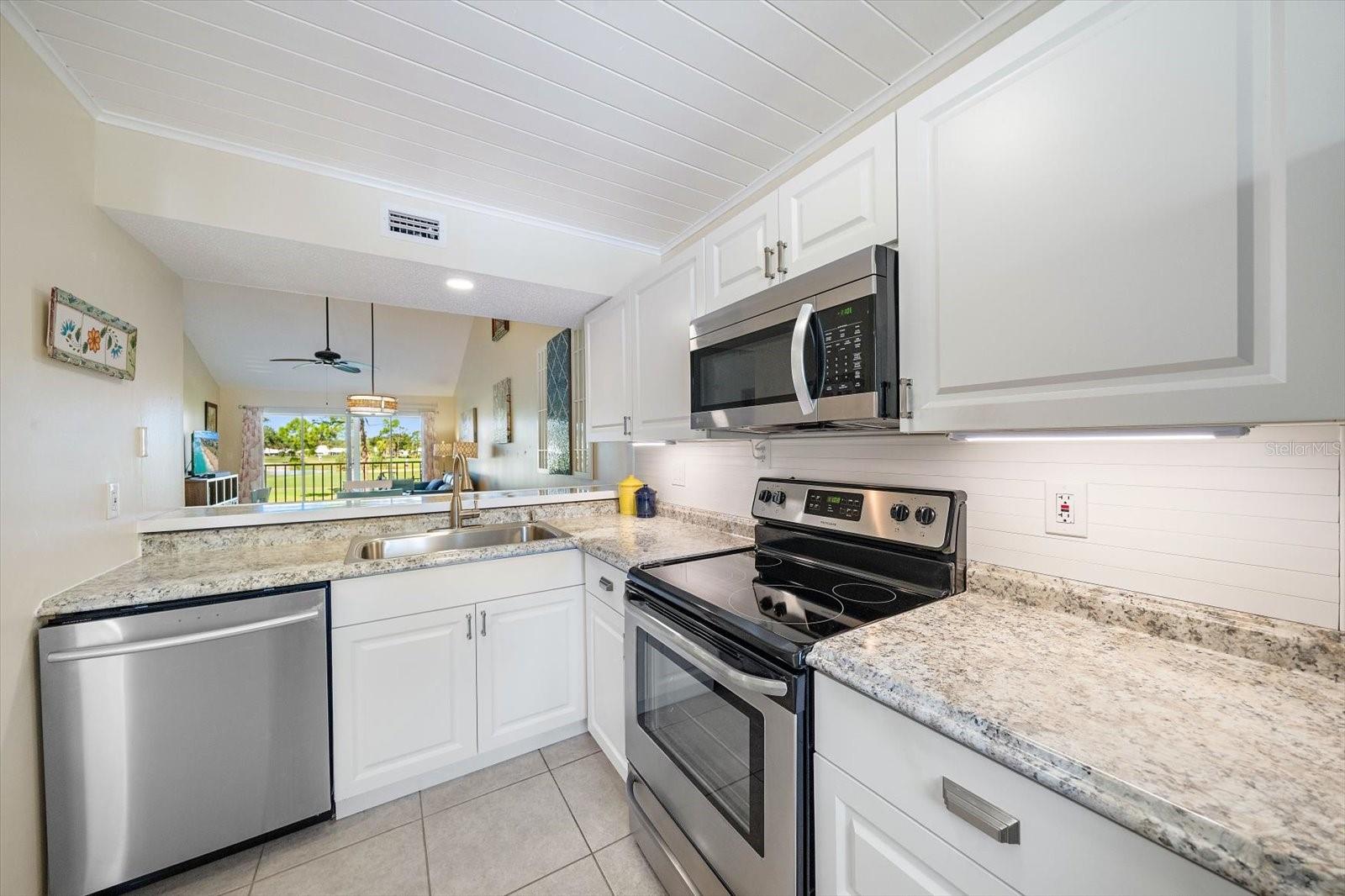 FARMINGTON VISTAS - Residential