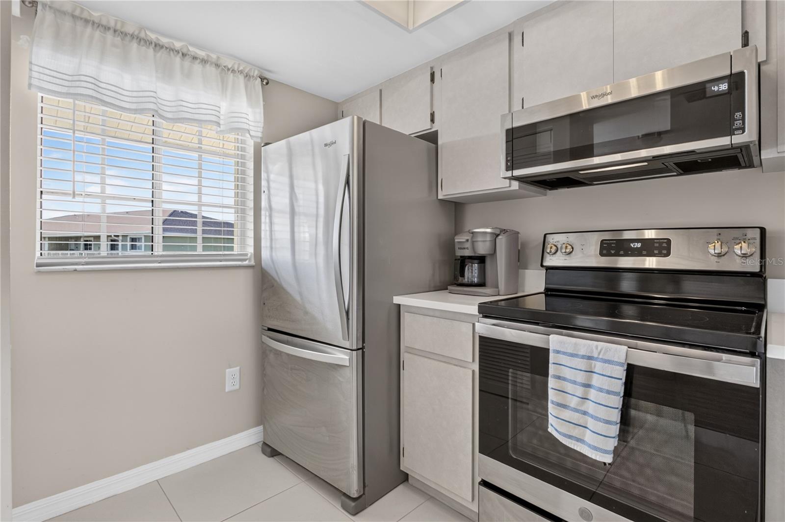 LAKES EDGE PH 02 - Residential
