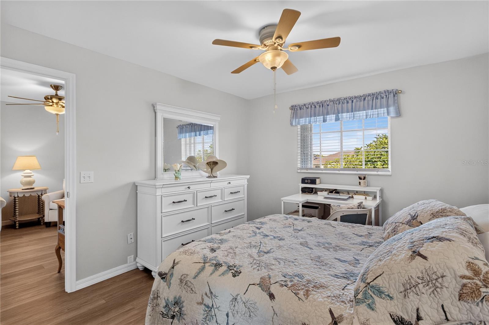 LAKES EDGE PH 02 - Residential