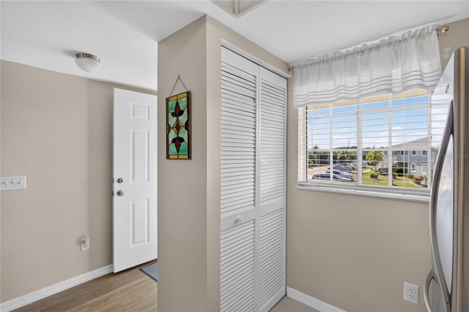 LAKES EDGE PH 02 - Residential