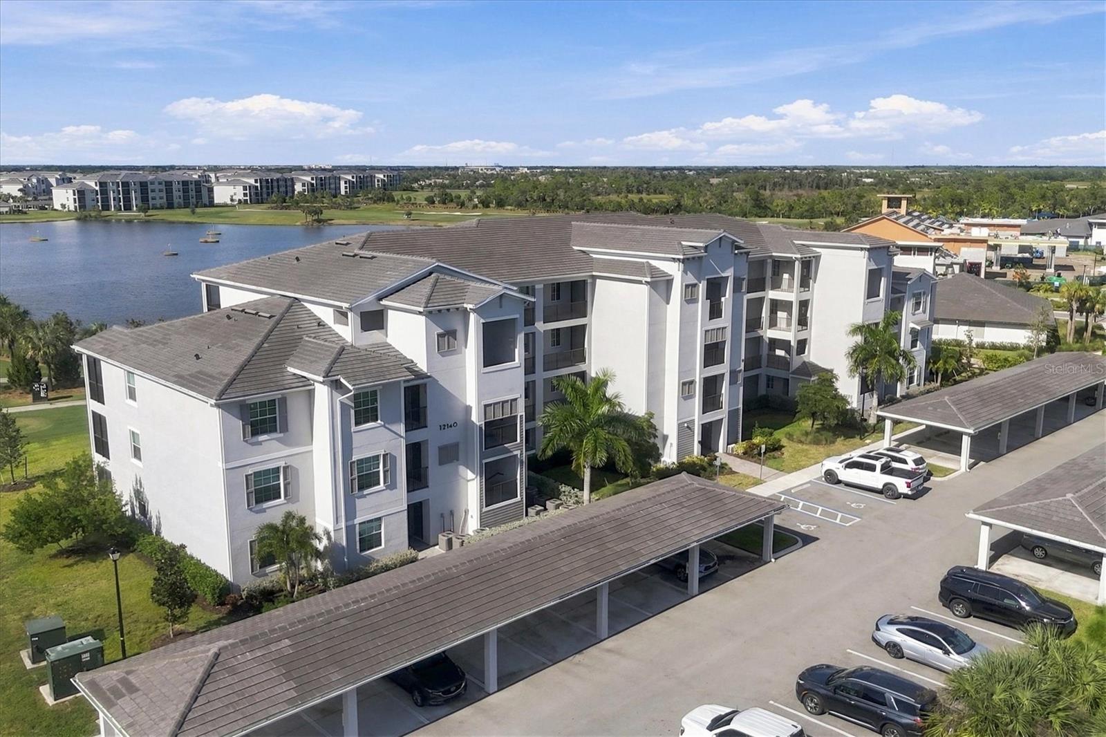 WELLEN PARK GOLF AND COUNTRY CLUB - Residential