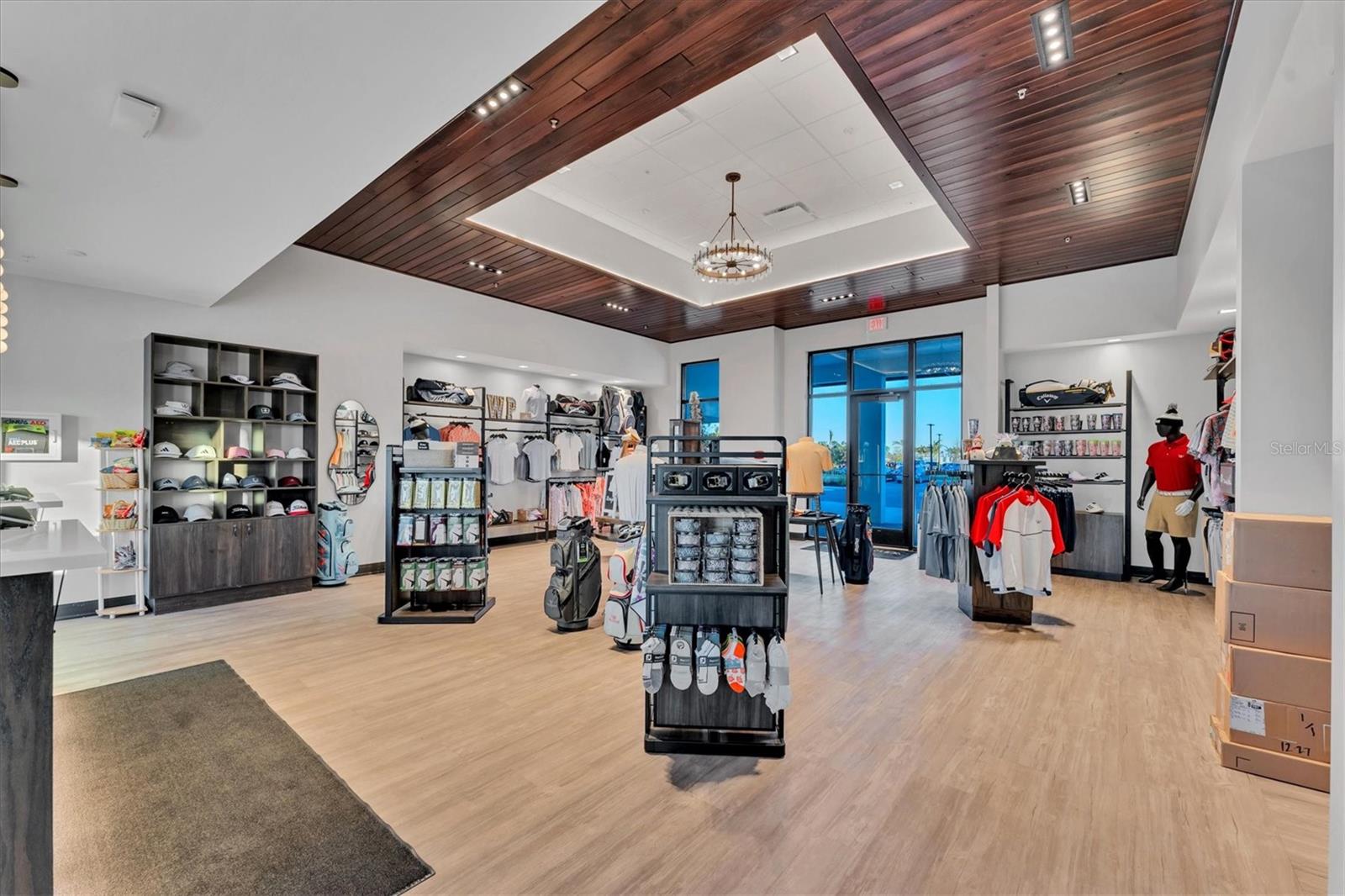 WELLEN PARK GOLF AND COUNTRY CLUB - Residential
