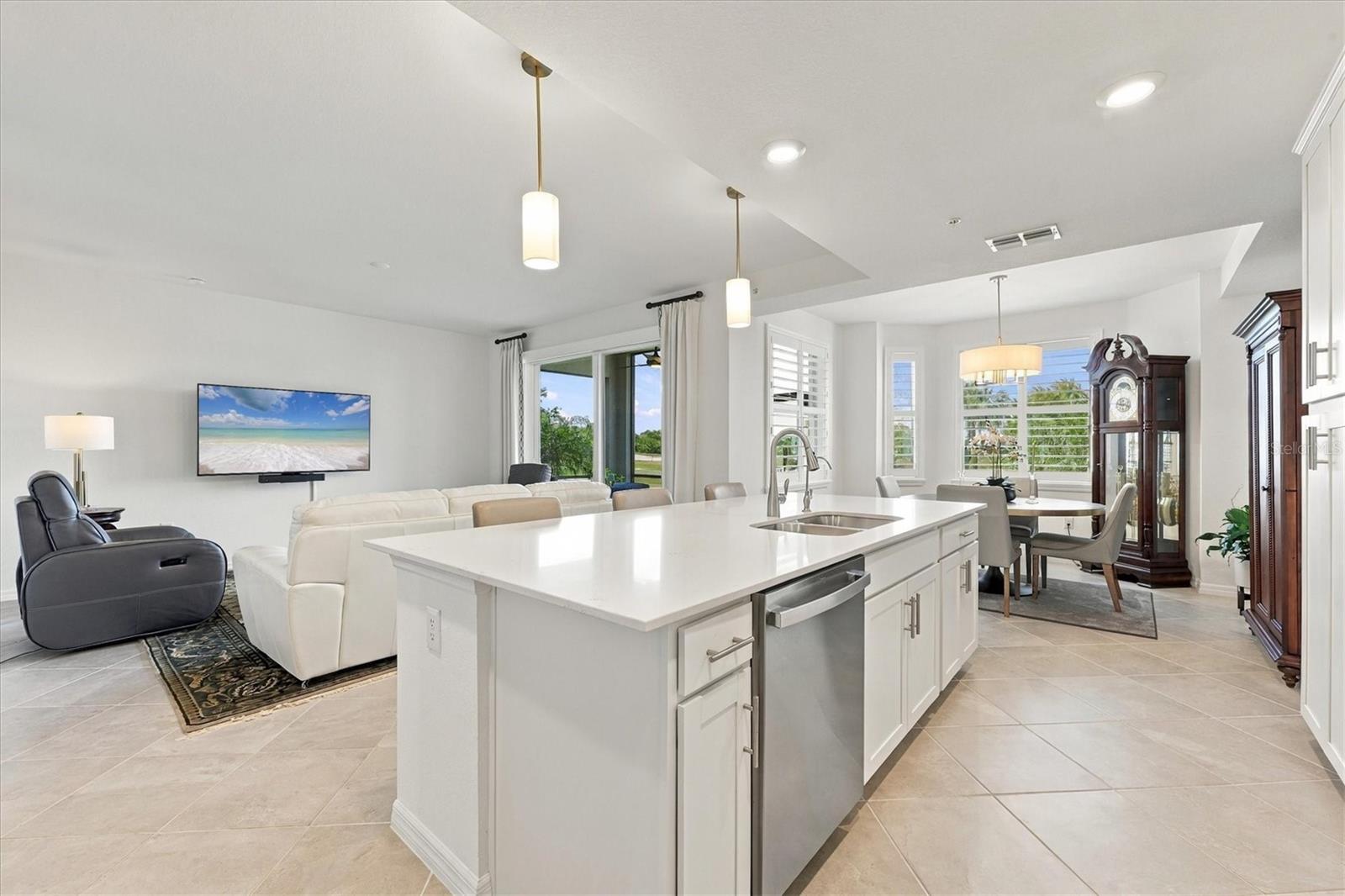 WELLEN PARK GOLF AND COUNTRY CLUB - Residential