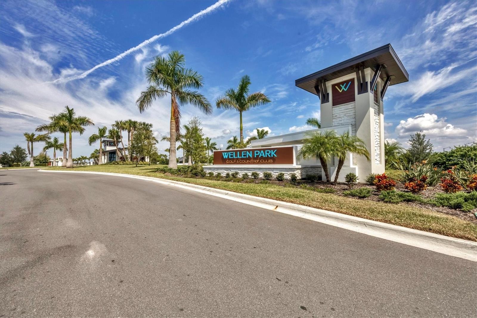 WELLEN PARK GOLF AND COUNTRY CLUB - Residential