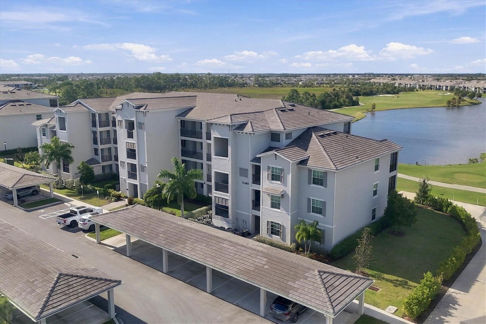 WELLEN PARK GOLF AND COUNTRY CLUB - Residential