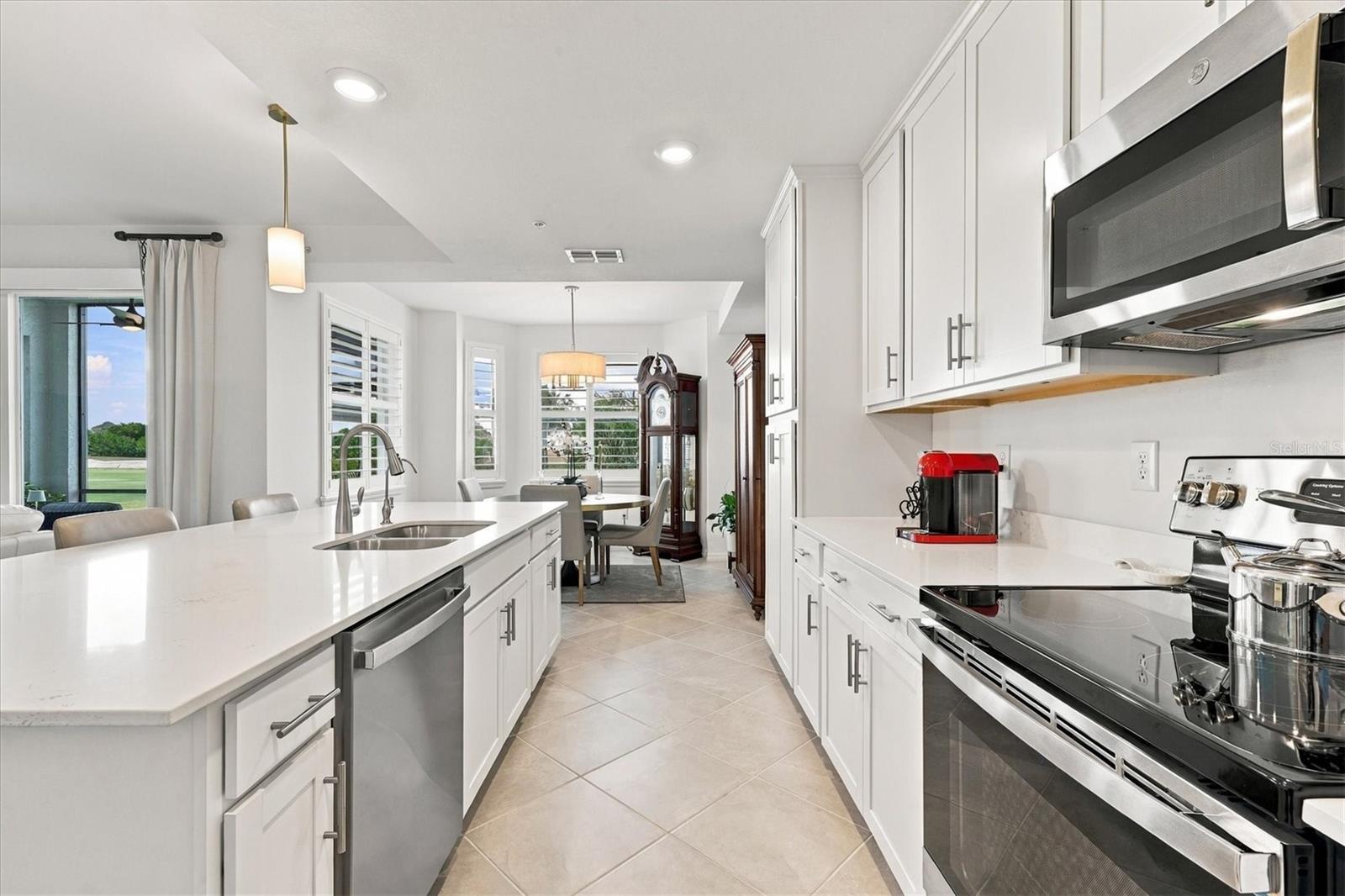 WELLEN PARK GOLF AND COUNTRY CLUB - Residential